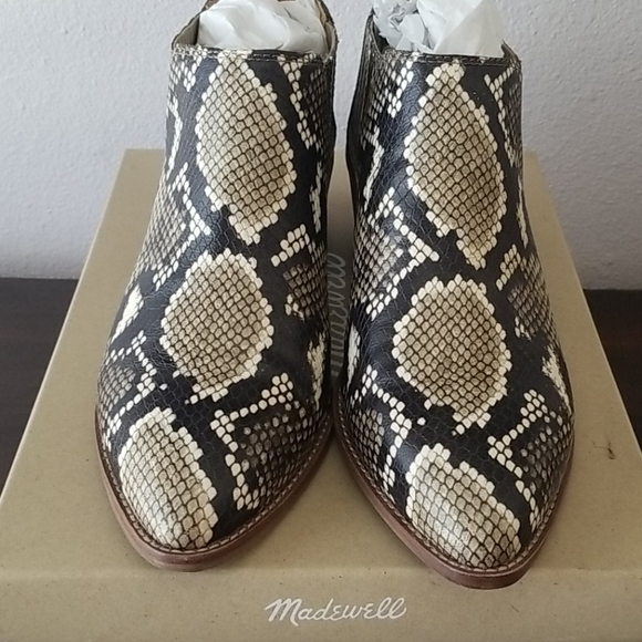 Madewell Chelsea Snake Embossed Leather Booties Boots - Picture 3 of 7